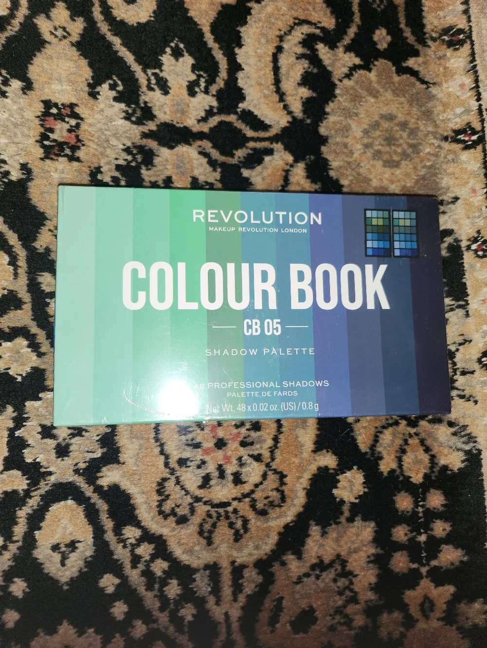 Revolution Discontinued Colour Book Palette CB05 - Picture 4 of 5